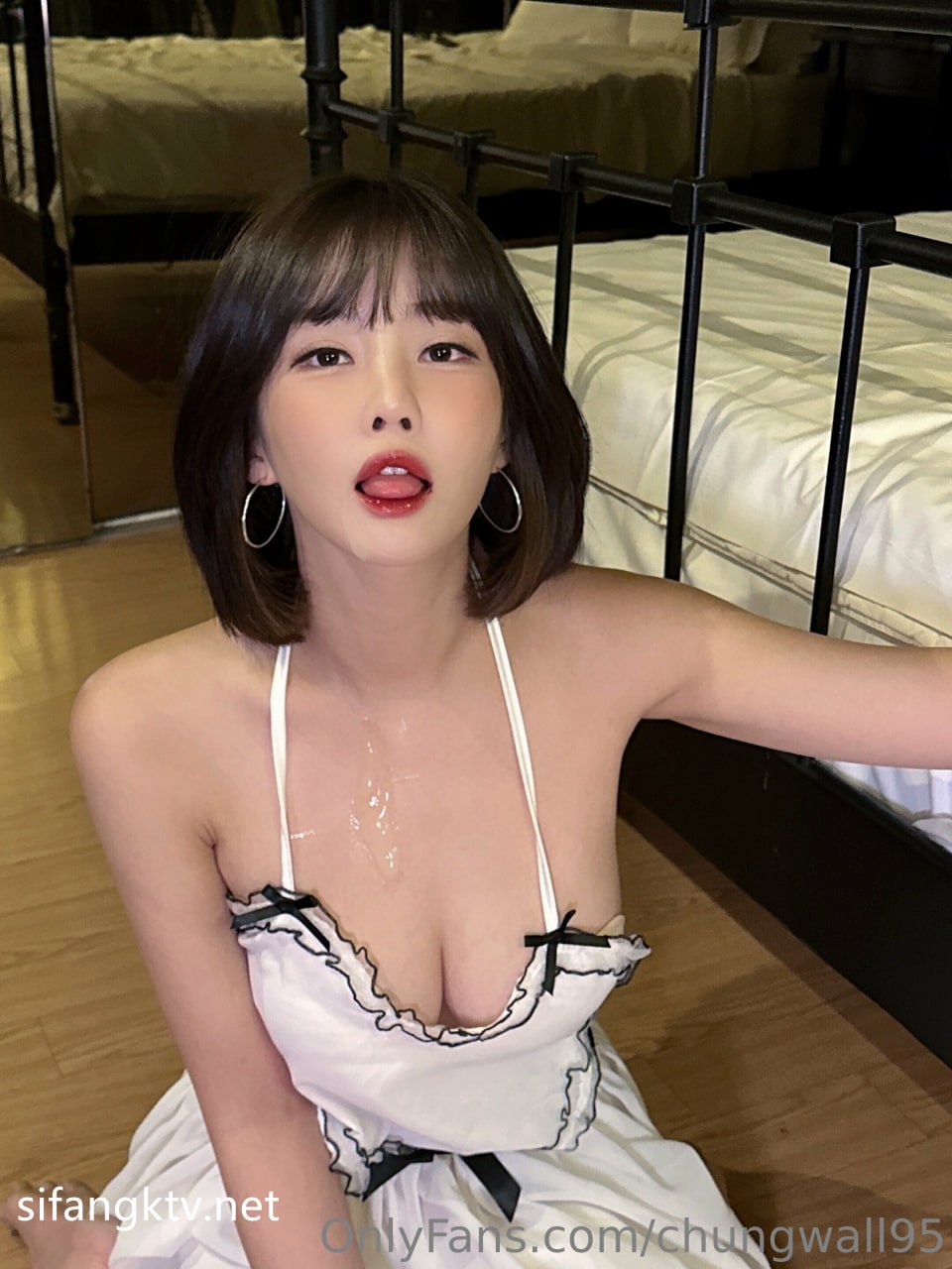 【2023-08-06】girlfriend begging for cum on mouth